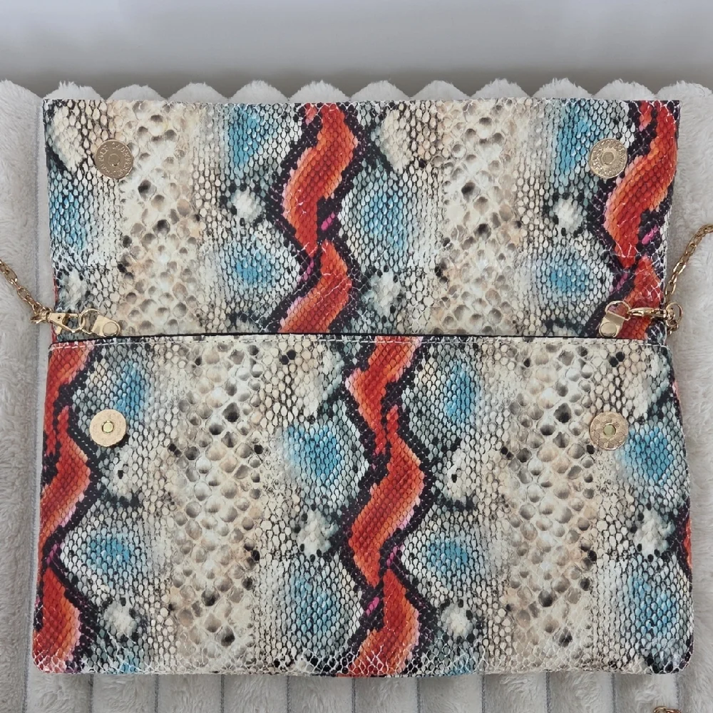 Snake-Print Clutch with Gold Chain - Multicolor